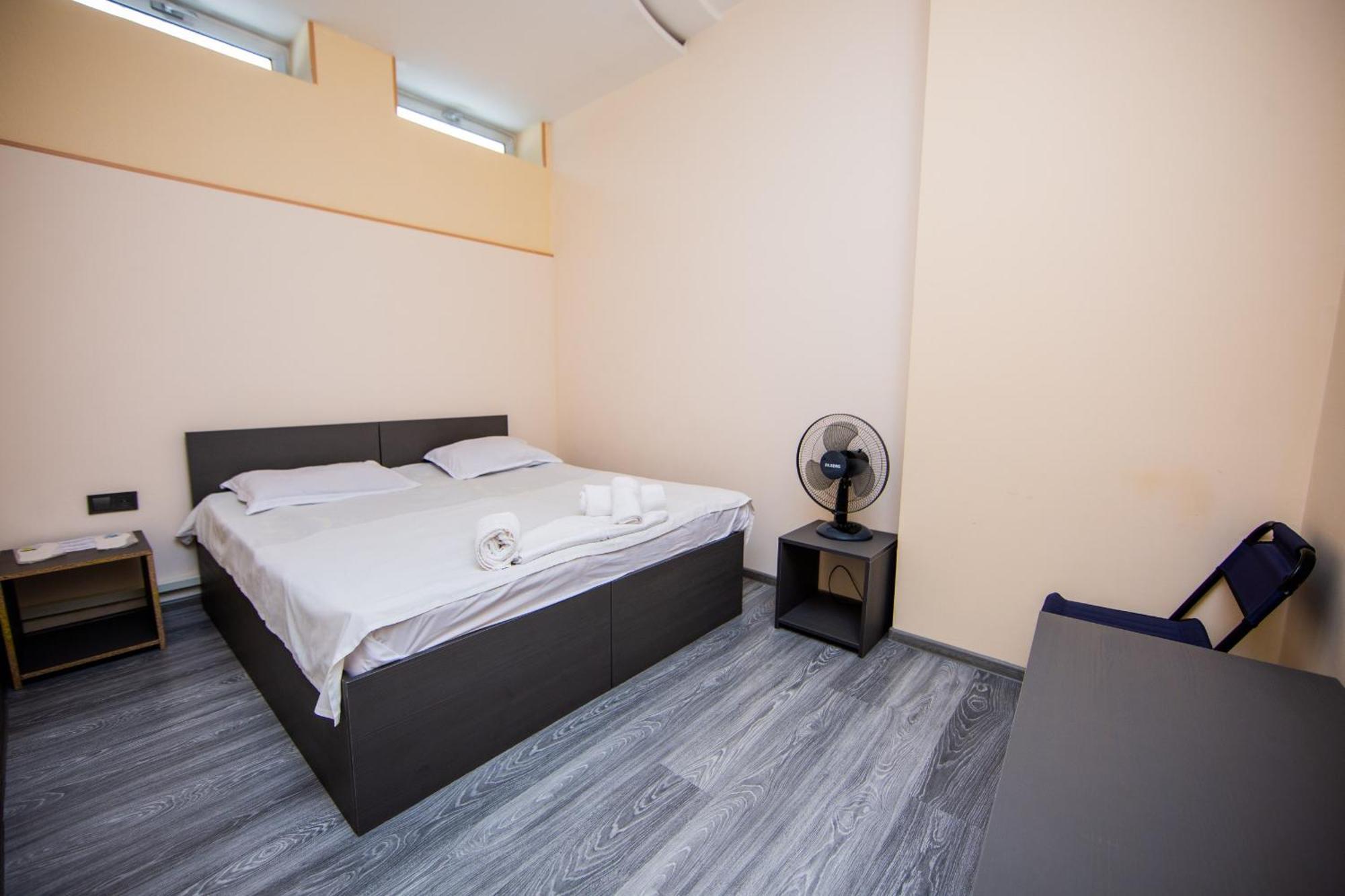 Centre Hotel-Hostel Erywań Zewnętrze zdjęcie