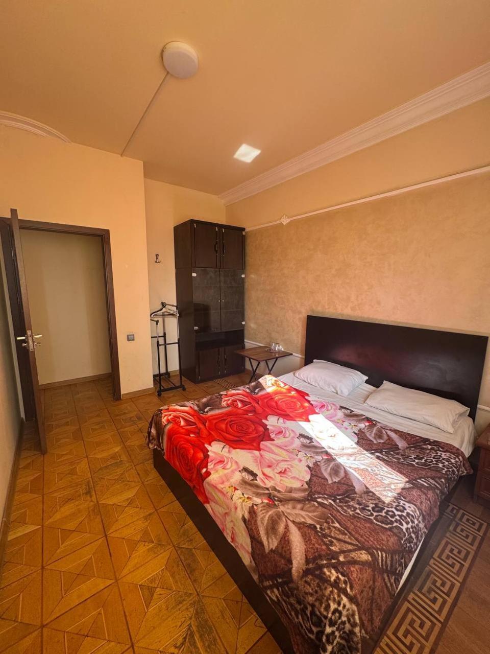 Centre Hotel-Hostel Erywań Zewnętrze zdjęcie